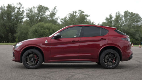 ALFA ROMEO STELVIO ESTATE SPECIAL EDITION 2.9 V6 BiTurbo Quadrifoglio Super Sport 5dr Auto view 8